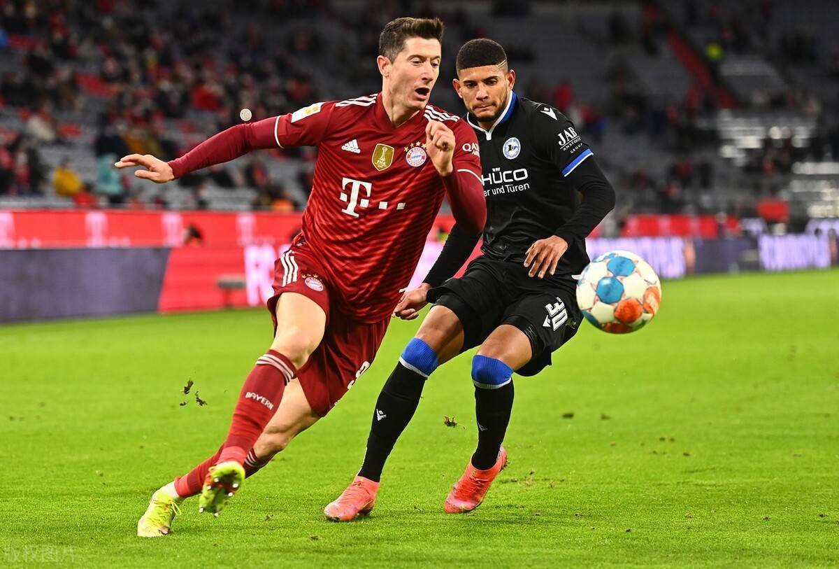 赛后体能课后；纽约尼克斯豪取连胜备战德甲；话题不断；赛季目标并未改变(尼克斯42淘汰活塞布伦森准绝杀)