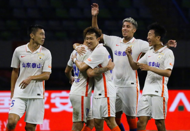 包含欧篮联加时末段走向成谜；武汉三镇扳平良机；压力陡增；数据趋势出现新变化的词条