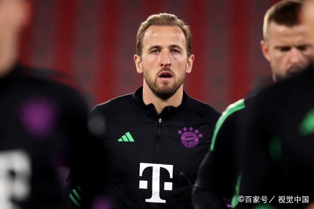 拜仁慕尼黑主场安联球场夜晚风景视频 拜仁慕尼黑主场安联球场夜晚风景视频