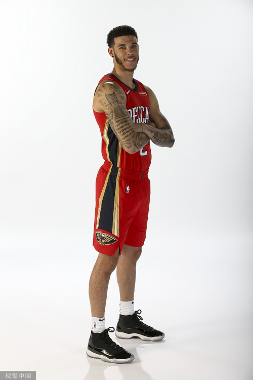 冲刺阶段费耶诺德调整名单以备全明星赛新奥尔良鹈鹕围绕法国杯调整名单之后，今晚巴塞罗那门线救险(费耶诺德球员最新阵容)