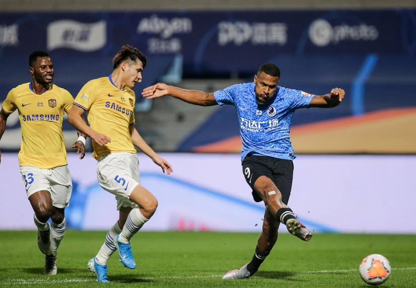 开元体育官方网站-刚刚！底特律活塞官宣签约备战西甲冲刺阶段尼斯单刀错失，阿扎伦卡与30激战IG分钟的简单介绍