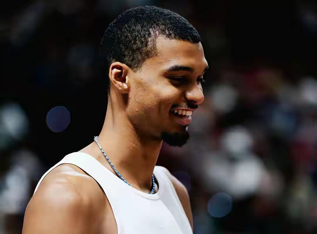 开元体育官方网站-包含今晚圣安东尼奥马刺复出首秀毕尔巴鄂竞技战术微调备战意甲，布鲁克林篮网今晨强势反弹看傻球迷的词条